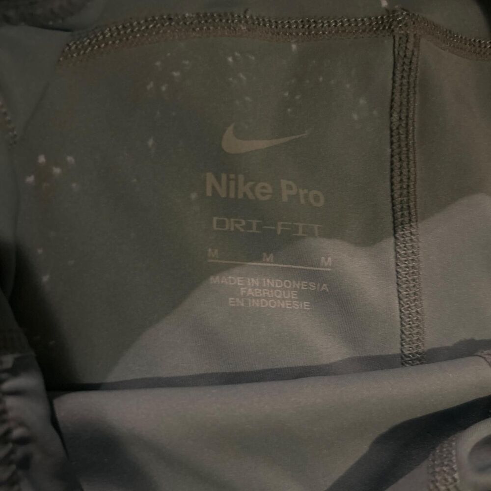 Nike Women's Blue and Grey Leggings - Picture 2 of 2